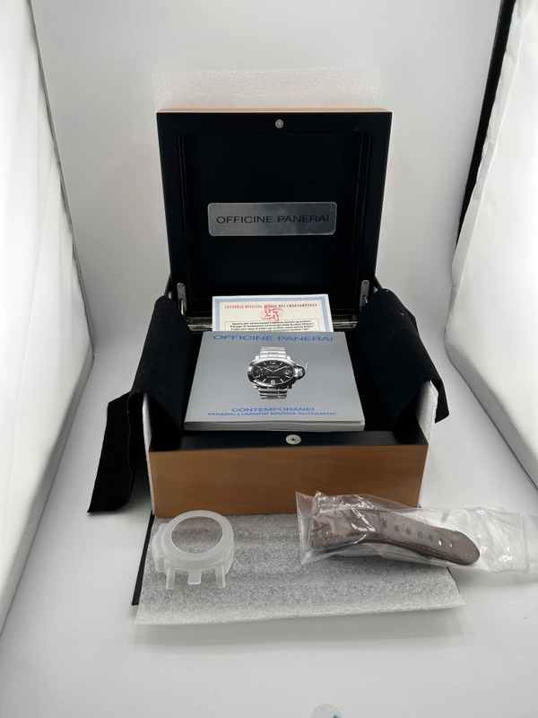 Panerai Luminor Marina Black Arabic Dial on Strap Ref. PAM00104 Complete 2002 view 7