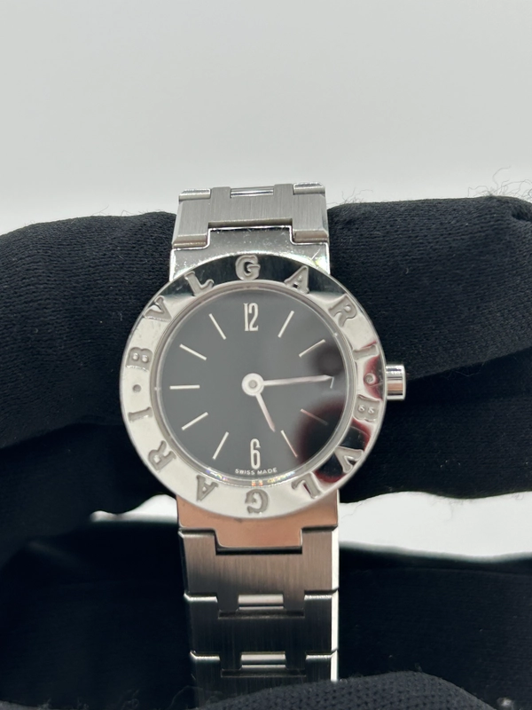 Bvlgari Bulgari Black Dial on Stainless Steel Bracelet Ref. BB23SSD view 3