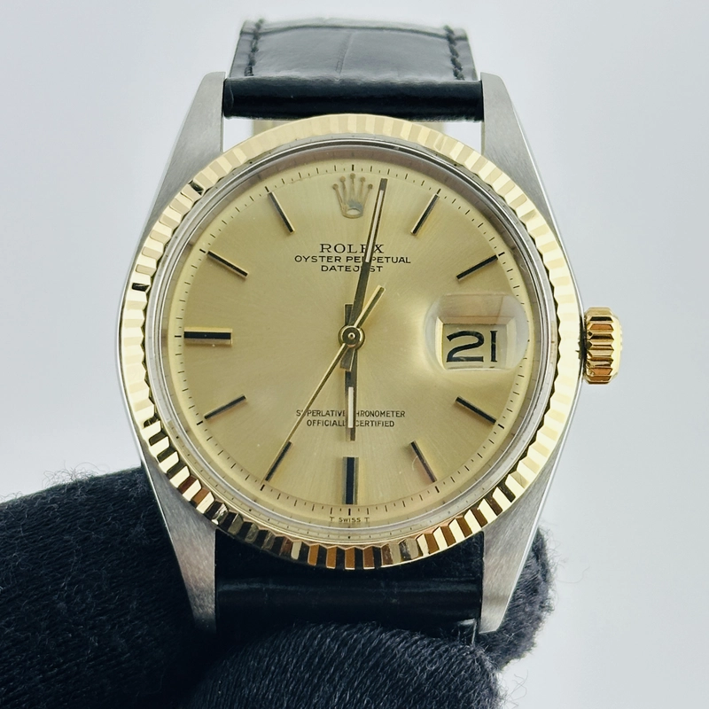 Rolex Datejust Champagne Stick Dial on Generic Leather Band Ref. 1601 1976 view 2