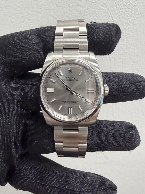 Rolex Oyster Perpetual Silver Dial on Oyster Ref. 116000 Card 2020 view 2