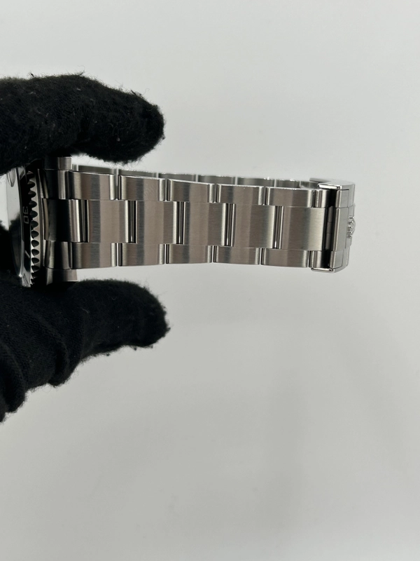 Rolex Submariner Black Dial on Oyster Bracelet Ref. 126610LN Card 2021 view 5