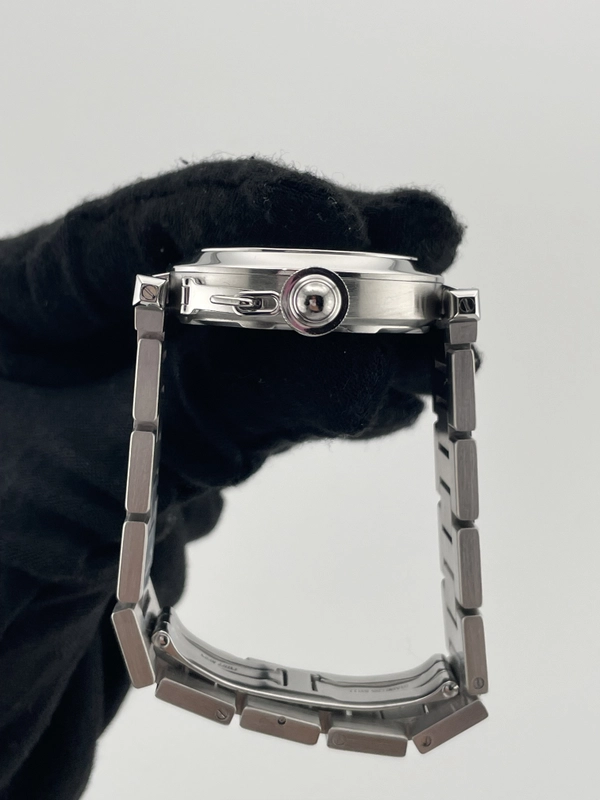 Cartier Pasha C White Dial on Stainless Steel Bracelet Ref. W31074M7 view 6