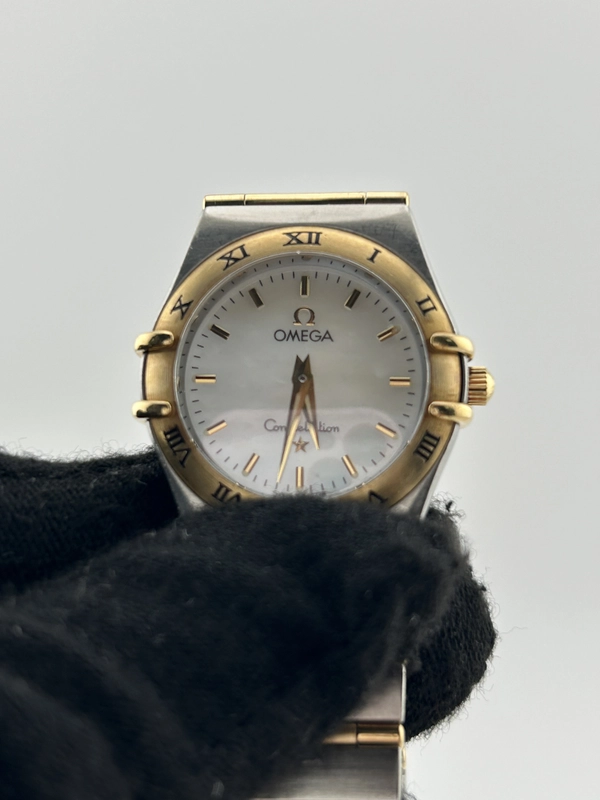 Omega Constellation White Mop Dial on 2 Tone Bracelet Ref. 1272.70 view 3