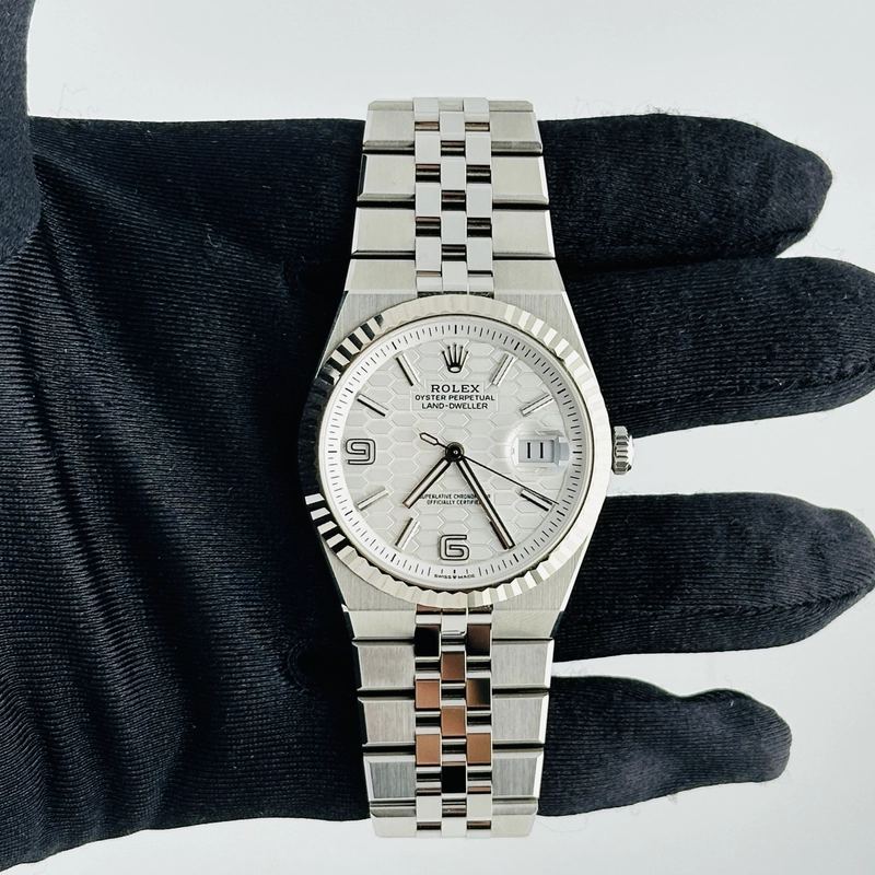 Rolex Land-Dweller White Honeycomb Dial on Flat Jubilee Ref. 127334 Card 2026 view 2