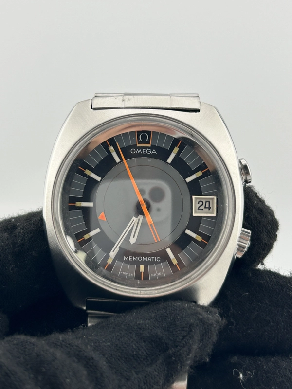 Omega Seamaster Memomatic Grey Dial on Stainless Steel Bracelet Ref. 166.072 view 3