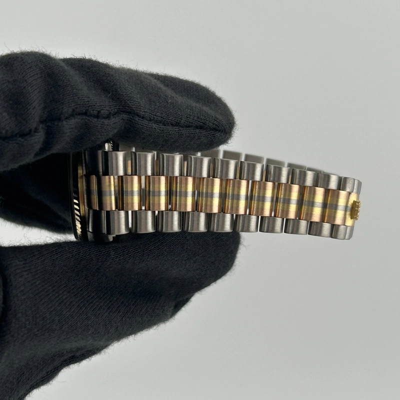 Rolex Datejust President Champagne Diamond Dial on Jubilee Ref. 68279 Papers 1993 view 4