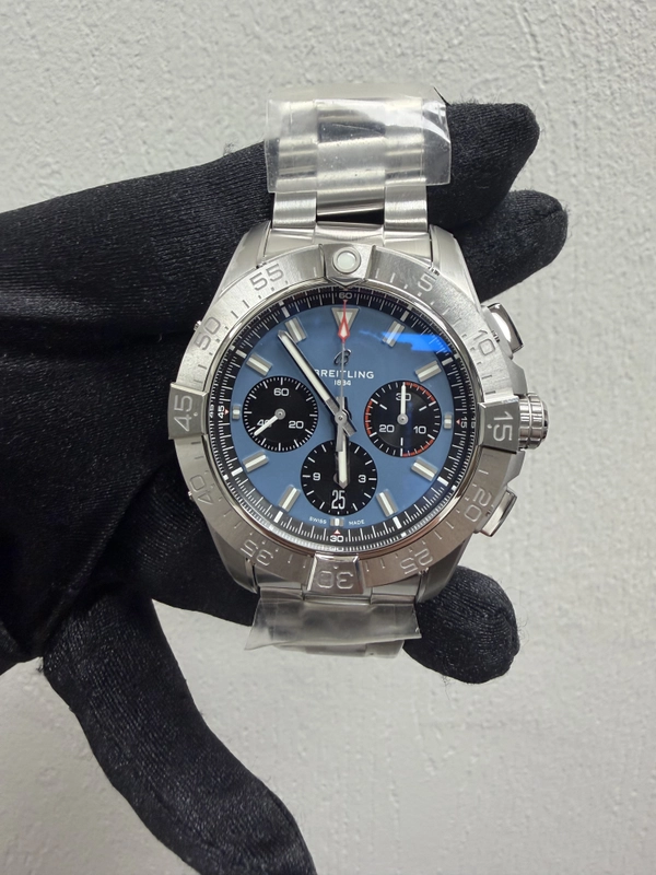 Breitling Avenger B01 Chronograph Blue Dial on Bracelet Ref. AB0147101C1A1 Card 2026 view 2