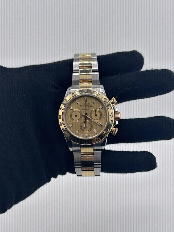 Rolex Daytona Champagne Index Dial on Oyster Ref. 116503 Card 2021 view 2