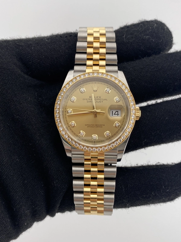 Rolex Datejust 36 Champagne Diamond Dial on Jubilee Ref. 126283RBR Card 2019 view 2