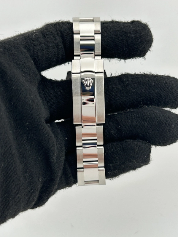 Rolex Datejust 31 White Mop /Roman Numerals Dial on Oyster Steel Bracelet Ref. 178344 Card 2014 view 4
