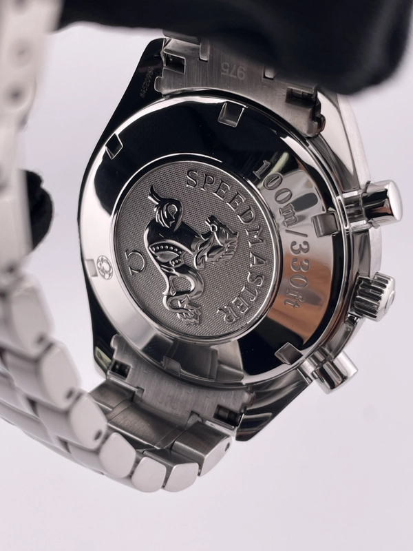 Omega Speedmaster Date Black Dial on Stainless Steel Bracelet Ref. 3210.51 Card 2011 view 4