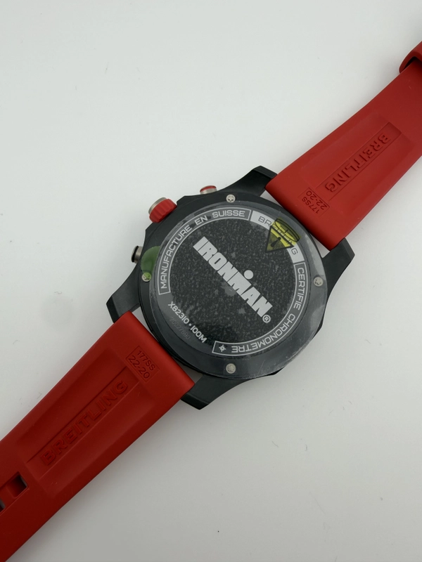Breitling Endurance Pro Red Dial on Rubber Strap Ref. X823109A1K1S1 Card 2026 view 5