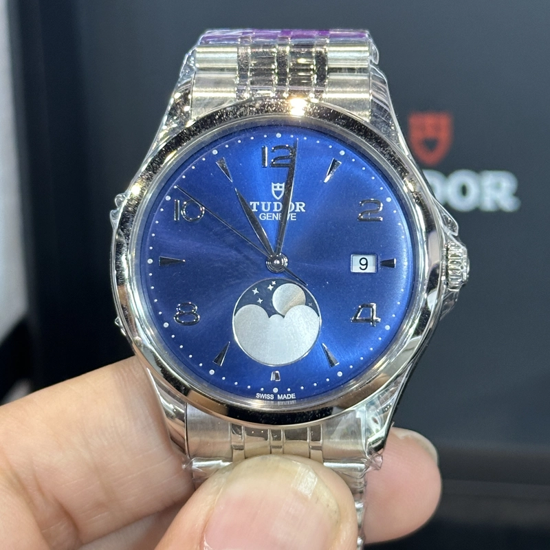 Tudor 1926 Luna Blue 5 Arabic Numerals Dial on Stainless Steel Bracelet Ref. M91560-0002 Complete 2026 view 3