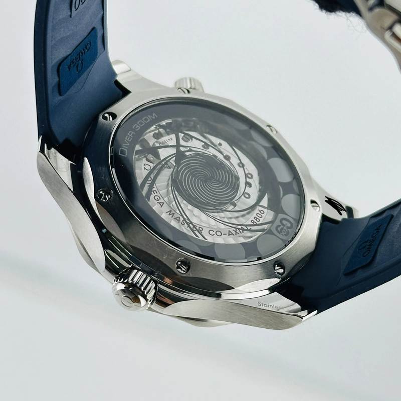 Omega Seamaster Diver James Bond Blue Dial on Rubber Band Ref. 210.30.42.20.03.002 view 7