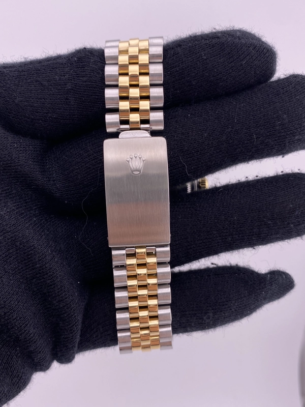 Rolex Datejust 36 Champagne Linen Stick Dial on Jubilee Ref. 16013 view 4