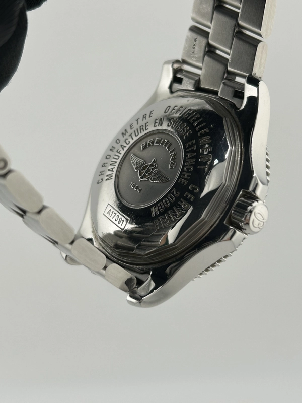 Breitling Superocean 44 Black Arabic Numerals Dial on Stainless Steel Bracelet Ref. A17391/A188B77PRS Complete 2013 view 7