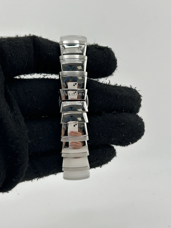 Bvlgari Lucea Black Dial on Stainless Steel Bracelet Ref. LU28S/LU28BSSD Complete 2017 view 4