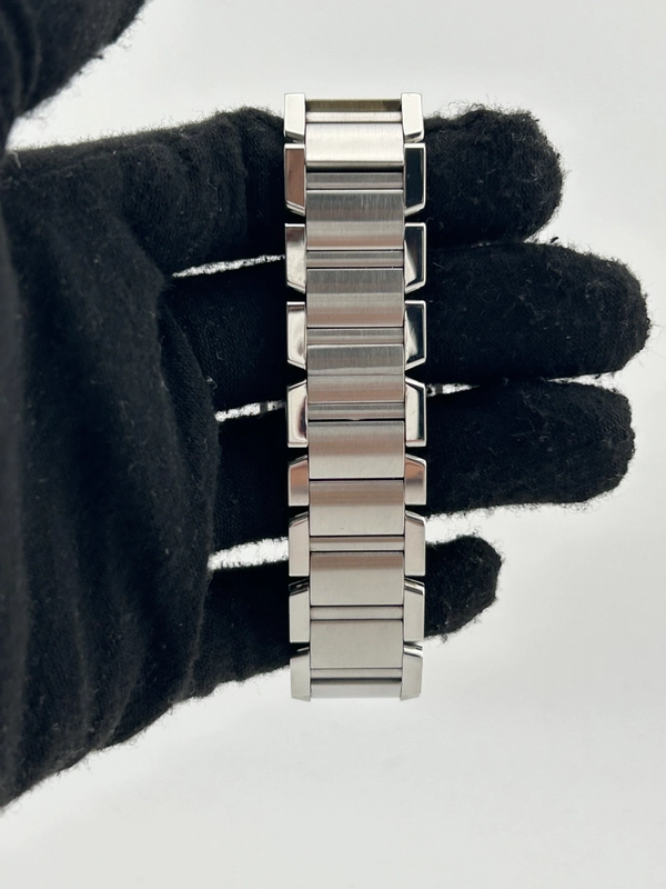 Cartier Tank Francaise Silver Dial on Stainless Steel Bracelet Ref. W51002Q3 view 4