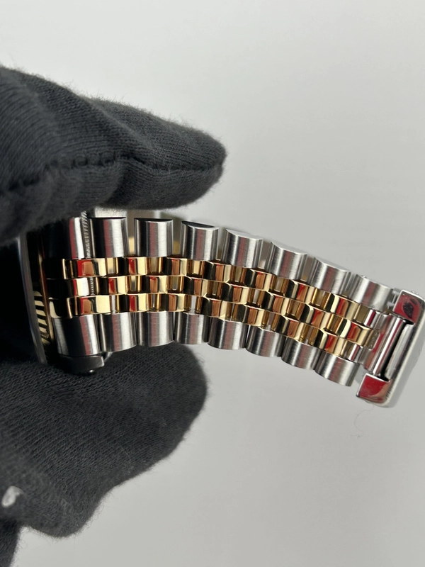 Rolex Datejust Champagne Stick Dial on D Link Jubilee Ref. 16233 Papers 1990 view 5