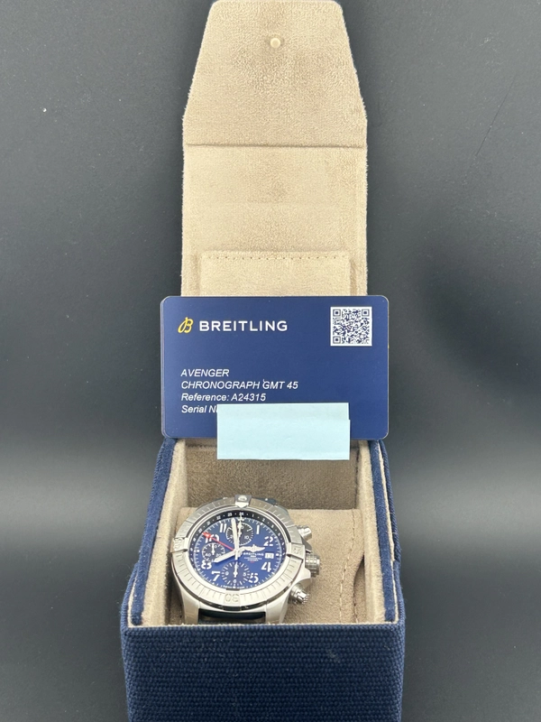 Breitling Avenger Chronograph GMT Blue Arabic Chronograph Dial on Brushed Ref. A24315101C1X1 Card 2023 view 7