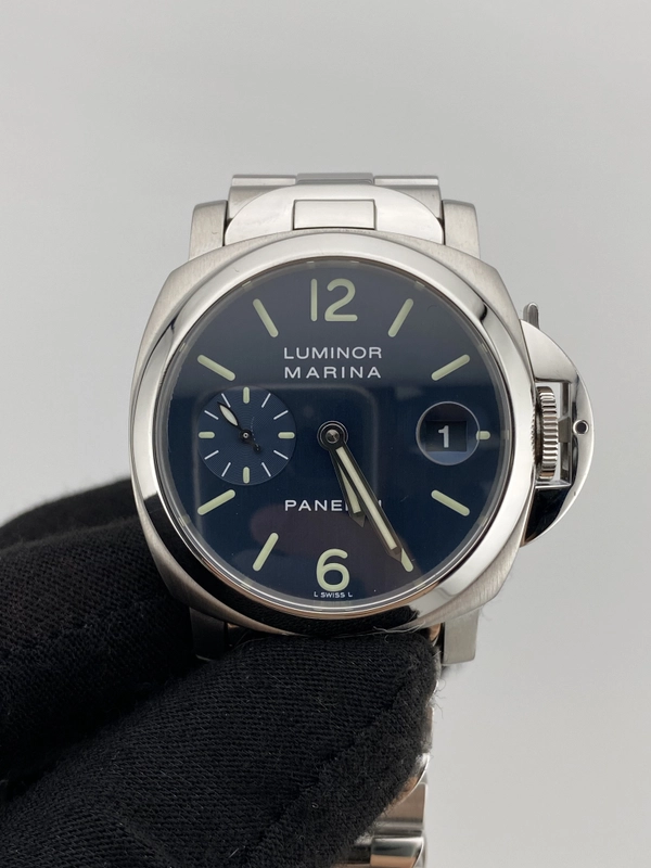 Panerai Luminor Marina Blue Dial on Bracelet Ref. PAM00120 Complete 2005 view 3