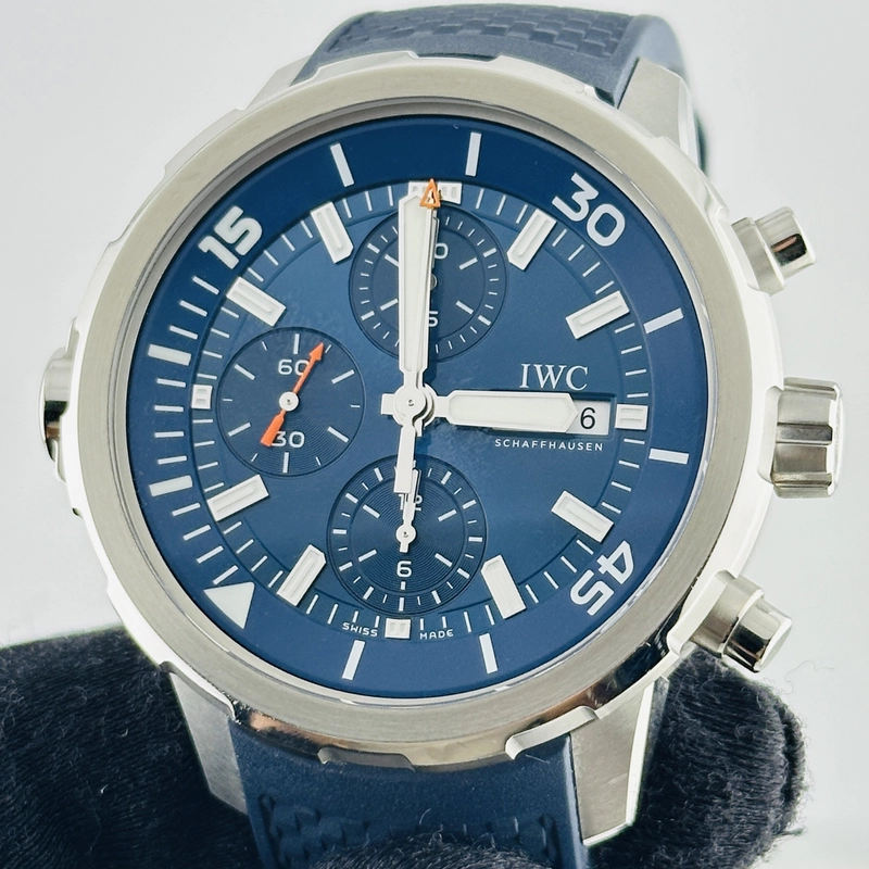 Iwc Aquatimer Chronograph Blue Dial on Rubber Strap Ref. IW376806 Complete 2024 view 2