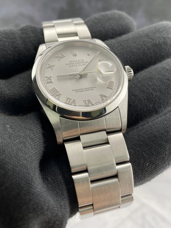 Rolex Datejust 36 Silver Roman Dial on Jubilee Ref. 16200 Papers 2001 view 3