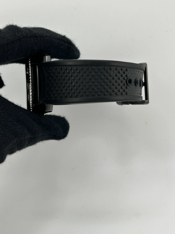 Cartier Calibre de Cartier Diver Black Roman Numerals Dial on Black Rubber Band Ref. WSCA0006 Papers 2016 view 5
