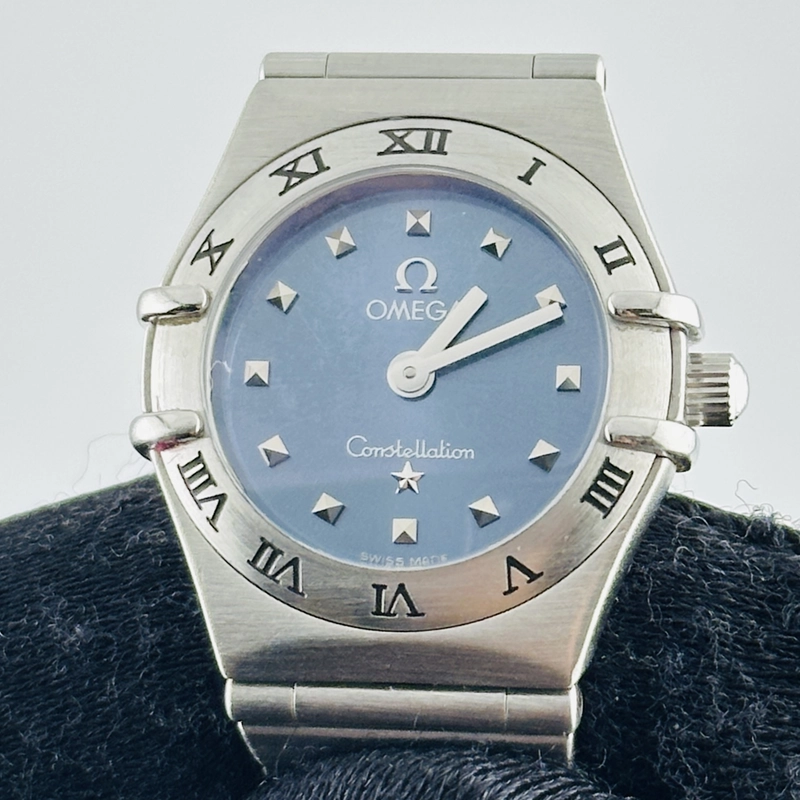 Omega Constellation Blue Dial on Stainless Steel Bracelet Ref. 1562.81 view 2