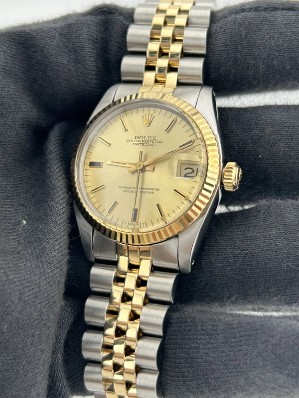 Rolex Datejust Champagne Stick Dial on D Link Jubilee Bracelet Ref. 6827 1984 view 3