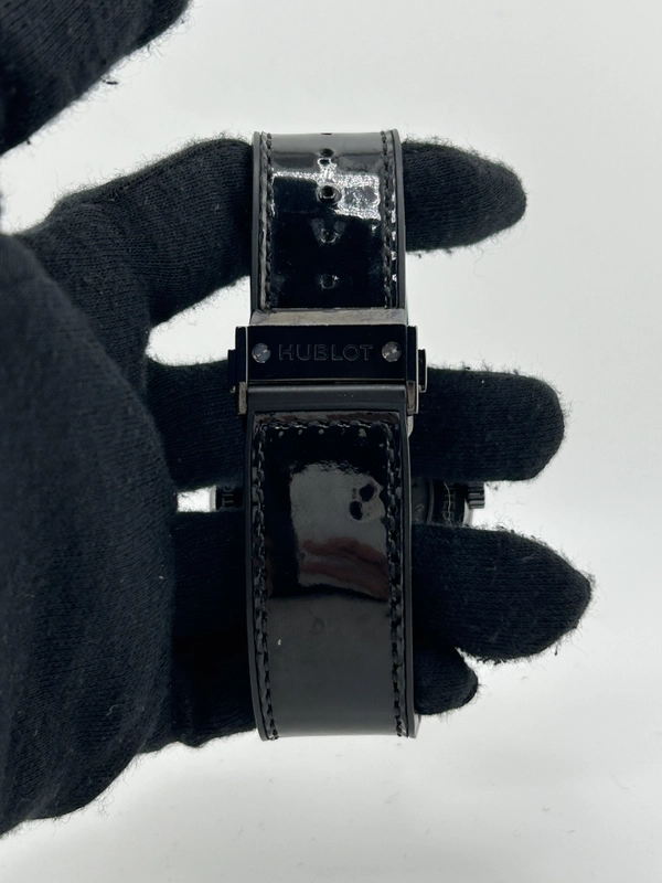 Hublot Classic Fusion Clasico Ultra Thin Black Dial on Black Rubber Band Ref. 515.CS.1270.VR view 4