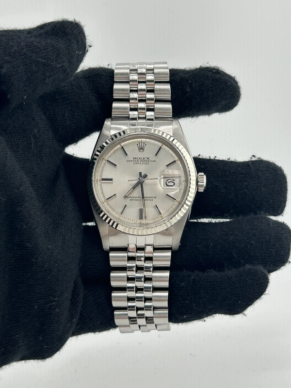 Rolex Datejust 36 Silver Stick Dial on Jubilee D Link Bracelet Ref. 1601 1976 view 2