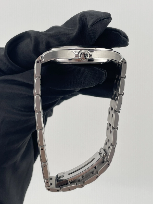 Omega Seamaster Silver Stick Dial on Stainless Steel Bracelet Ref. 2511.31.00 Card 1997 view 7