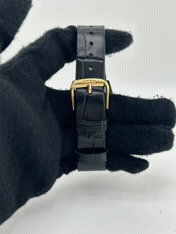 Rolex Datejust 36 Champagne Diamond Dial on Generic Black Leather Strap Ref. 16233G 1991 view 4