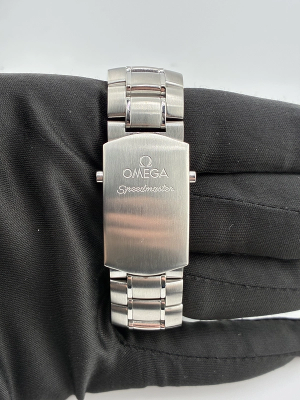 Omega Speedmaster Black Dial on Stainless Steel Bracelet Ref. 3507.51 view 4