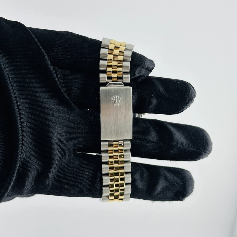 Rolex Datejust Champagne Diamond Factory Dial on D Link Jubilee Bracelet Ref. 16233G Papers 1995 view 4