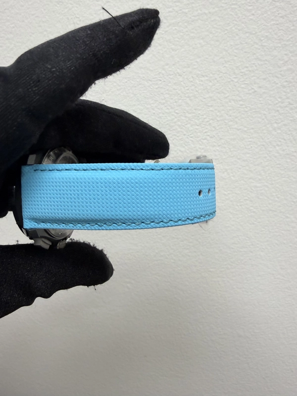 Breitling Avenger B01 Chronograph Turquoise Dial on Turquoise Leather Ref. SB0146101L1X1 Card 2026 view 4