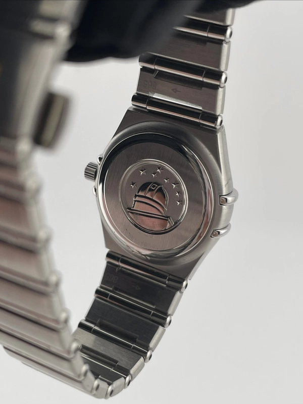 Omega Constellation Navy Gray Dial on Stainless Steel Bracelet Ref. 1562.40.00 Card Open Date view 4