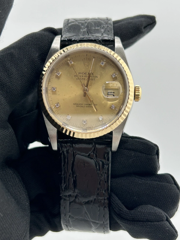 Rolex Datejust 36 Champagne Diamond Dial on Generic Black Leather Strap Ref. 16233 1989 view 2