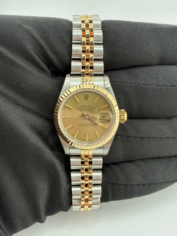 Rolex Datejust Lady Champagne Stick Dial on Jubilee Ref. 69173 1985 view 3