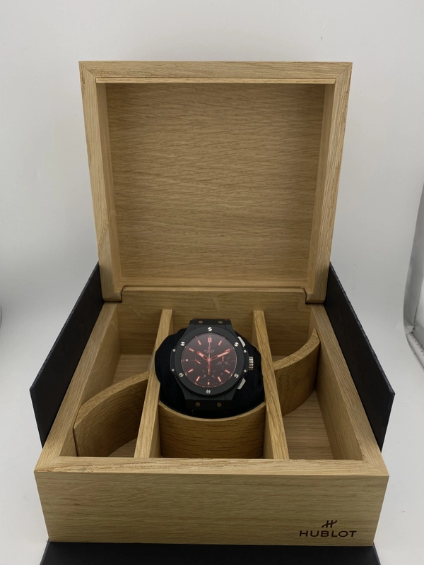 Hublot Big Bang Black Dial on Leather Strap Ref. 301.CI.1123.GR with Box view 8