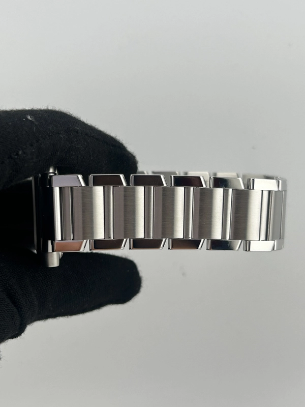Cartier Tank Francaise Silver Dial on Bracelet Ref. W51002Q3 Complete 2000 view 5