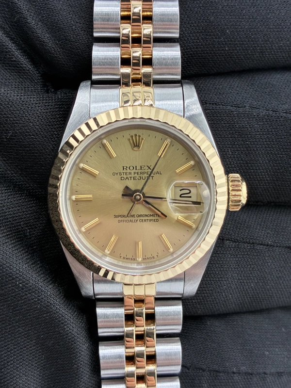 Rolex Datejust Lady Champagne Stick Dial on Jubilee Ref. 69173 1985 view 2
