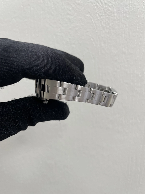 Rolex Oyster Perpetual Black Dial on Oyster Ref. 76030 Papers 2001 view 4