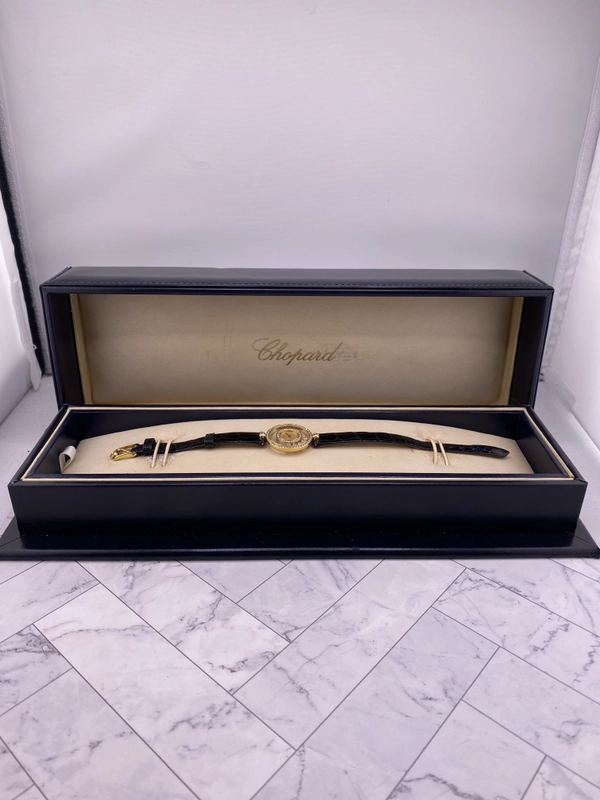 Chopard Happy Diamond Champagne Dial on Leather Ref. 20/3957 view 7