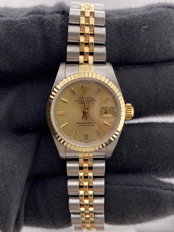 Rolex Datejust Lady Champagne Stick Dial on Jubilee Ref. 69173 Papers 1986 view 2