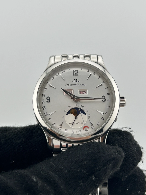 Jaeger Le Coultre Master Moon/Master Calendar Silver Dial on Stainless Steel Bracelet Ref. 140.8.98.S/Q143812A Complete 2003 view 3