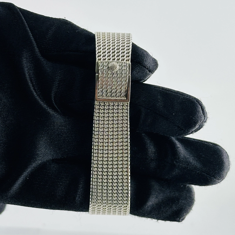 Patek Philippe Gondolo Silver Stick Dial on White Gold Mesh Bracelet Ref. 3430 view 3
