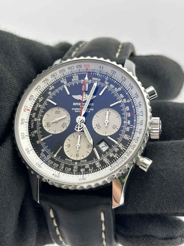 Breitling Navitimer Black Dial on Leather Ref. AB0121/S232B48KBA Card 2010 view 4