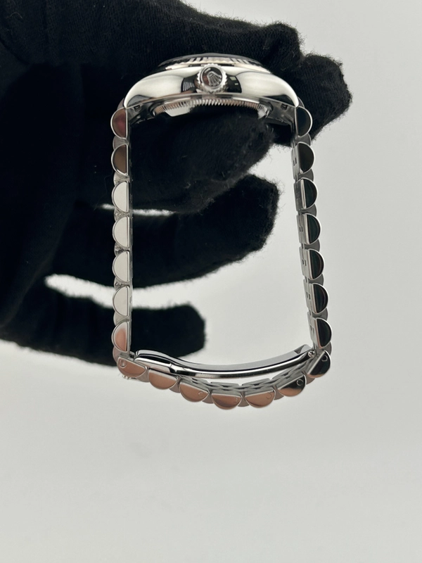 Rolex Datejust Lady Black Stick Dial on Jubilee D Link Bracelet Ref. 179174 Card 2010 view 5